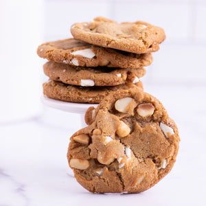 White Chocolate Macadamia (6 cookies)